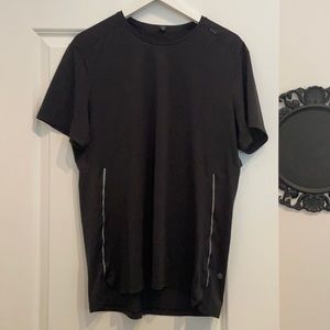 Men’s Lululemon T Shirt
